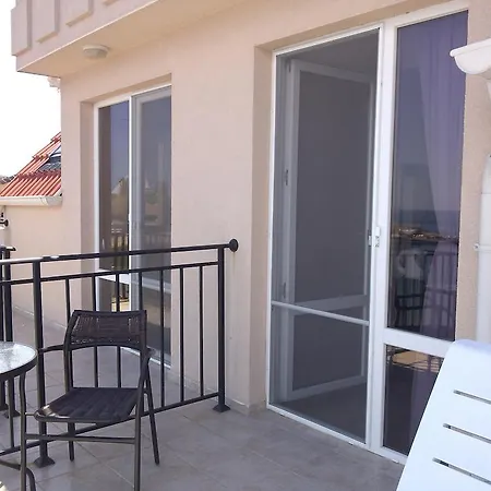 Lazuren Bryag 2 Τσερνομόρετς