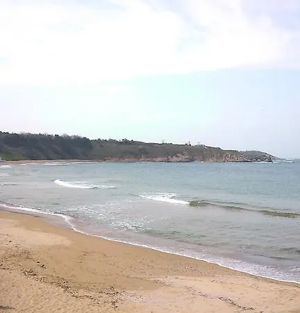 Lazuren Bryag 2 Τσερνομόρετς