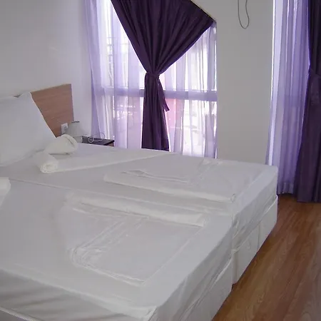 Lazuren Bryag 2 Τσερνομόρετς