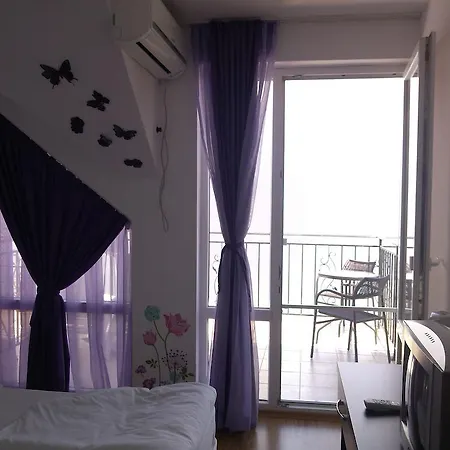 Lazuren Bryag 2 Tschernomorez